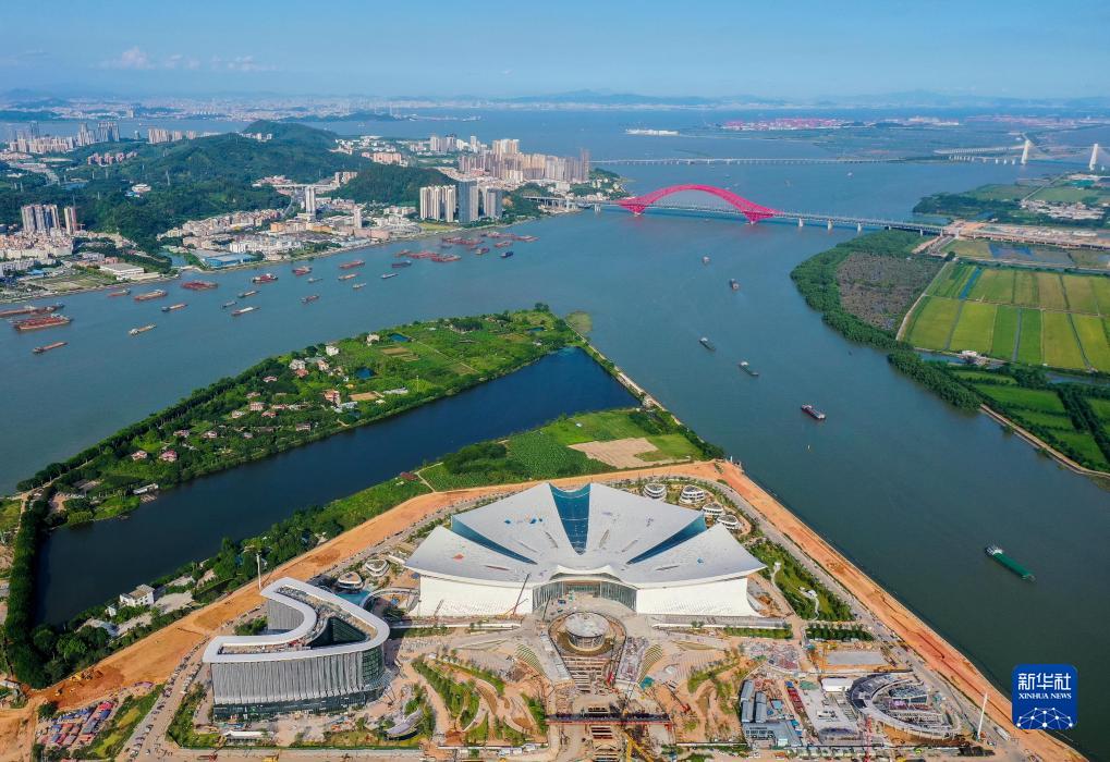 大灣區金融新地標綻放廣州