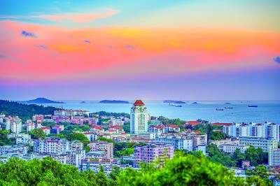 融合育人才 同心築未來 ——廈門大學構建特色育人體系促港澳台學生成長發展 融合育人才 同心築未來 ——廈門大學構建特色育人體系促港澳台學生成長發展